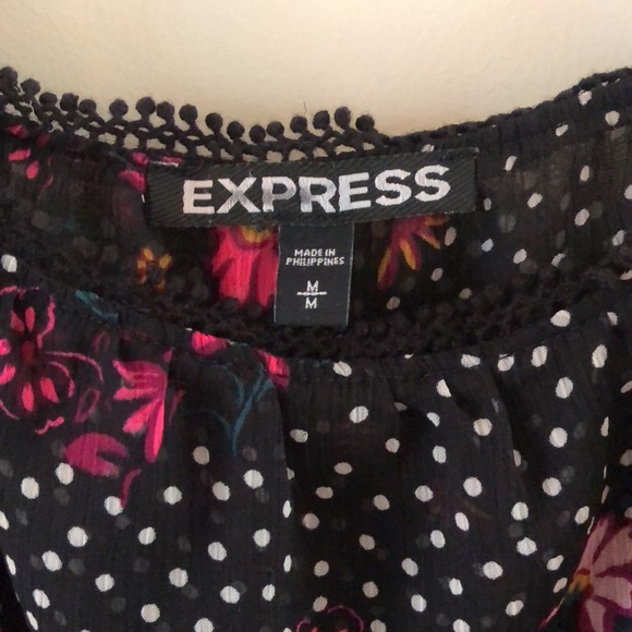 Cold shoulder top - Picture 3 of 4